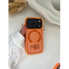 Чохол Apple для iPhone 17 Pro – надійний захист MagSafe